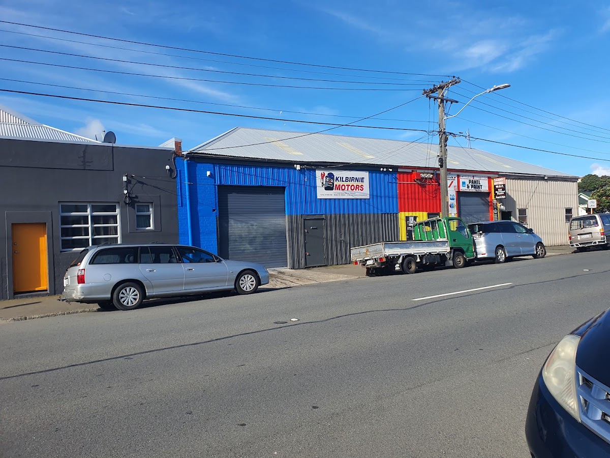 Kilbirnie Motors workshop photo 4